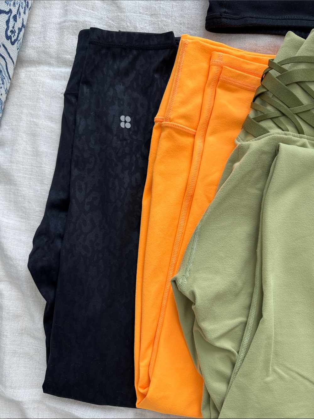 lululemon, Alo, Sweaty Betty, Fabletics Workout Bundle - Picture 5 of 8